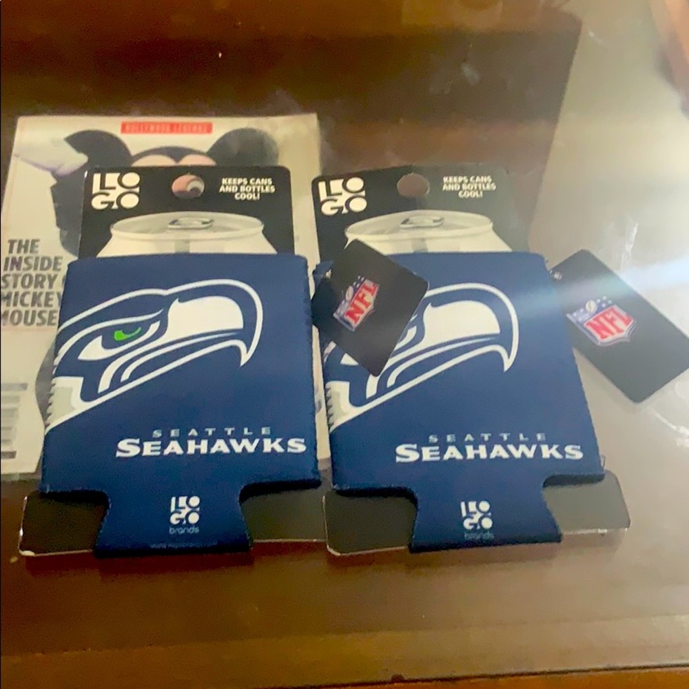 NFL logo Seahawks cozi NWT